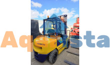 الوحش الياباني -للبيـع كـوماتسـو 3 طـن أصلي Komatsu